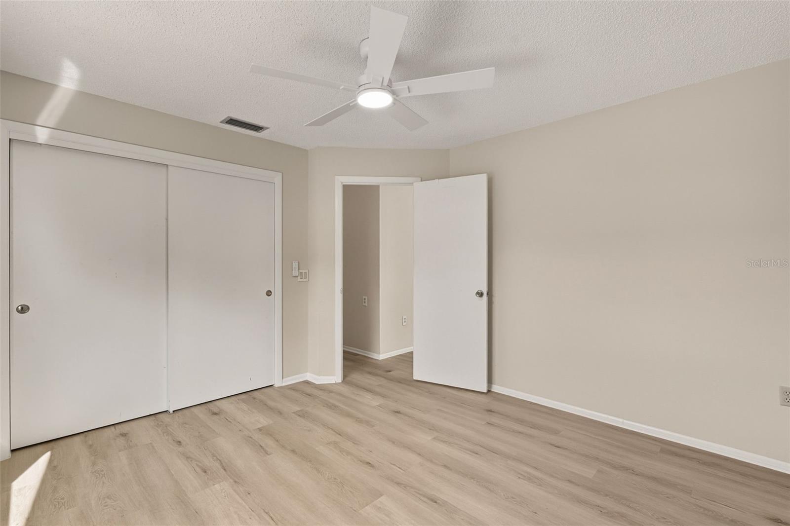 MEADOW RUN AT JACARANDA - Residential