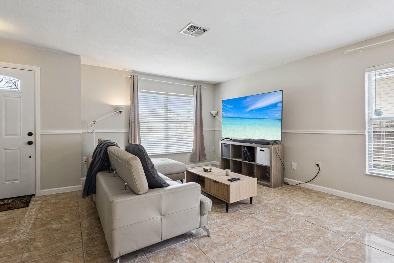 3125 HOLLAND DRIVE