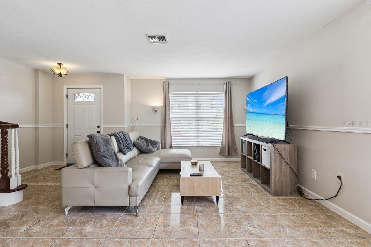 3125 HOLLAND DRIVE
