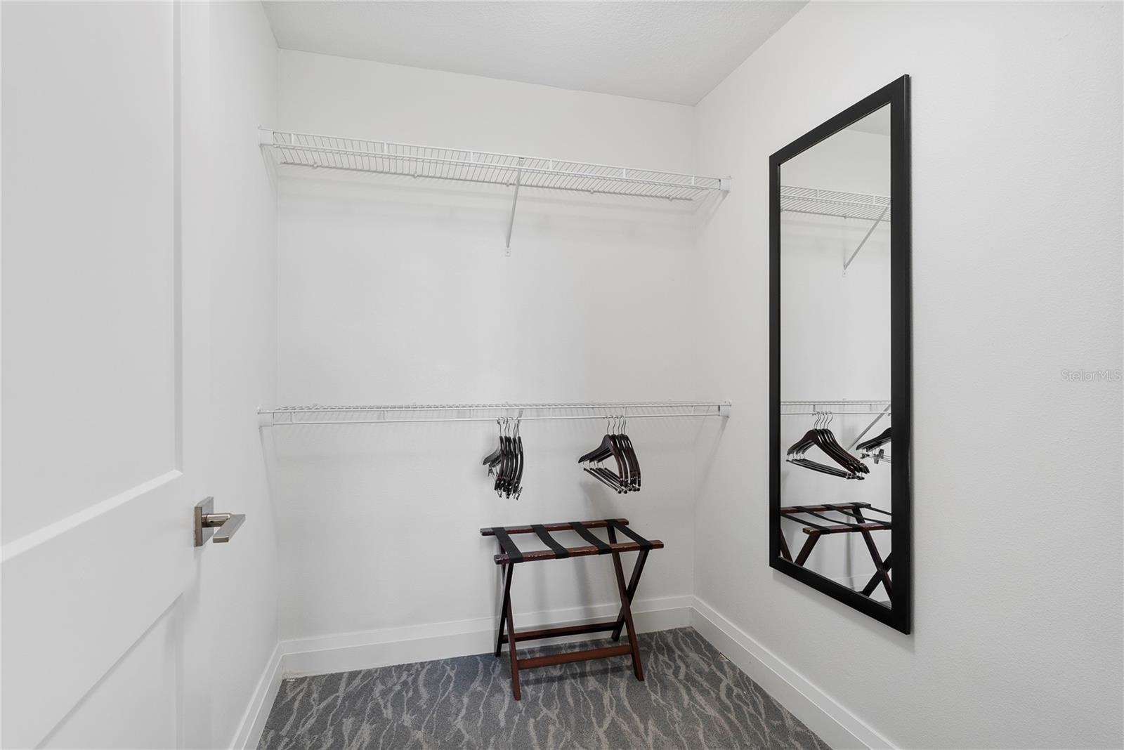 GROVE RESIDENCE & SPA HOTEL CONDO 3 - Residential
