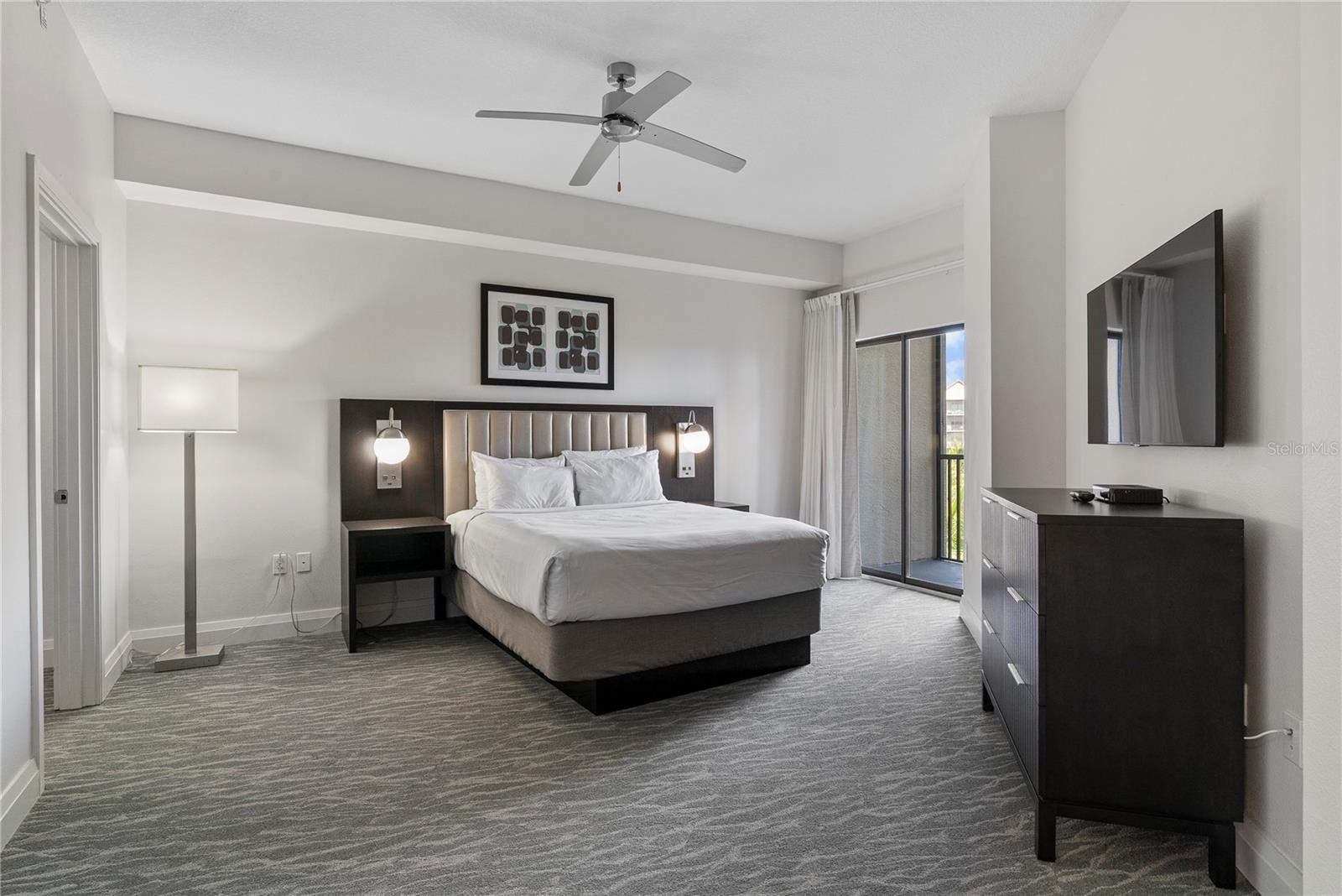 GROVE RESIDENCE & SPA HOTEL CONDO 3 - Residential