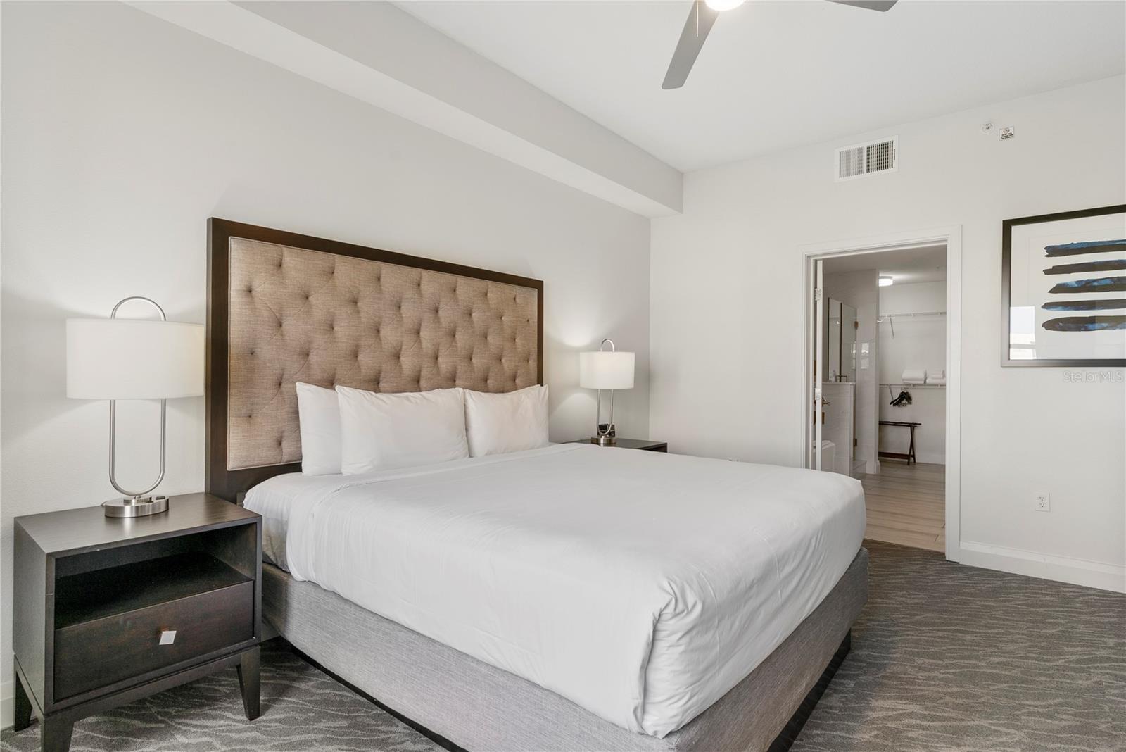 GROVE RESIDENCE & SPA HOTEL CONDO 3 - Residential