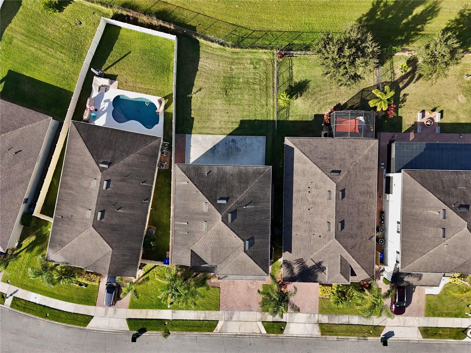 POINTE/HUNTERS CRK - Residential