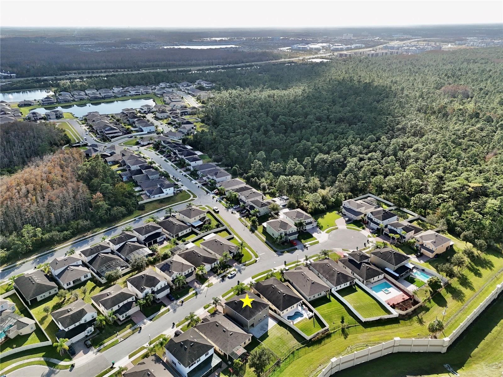 POINTE/HUNTERS CRK - Residential