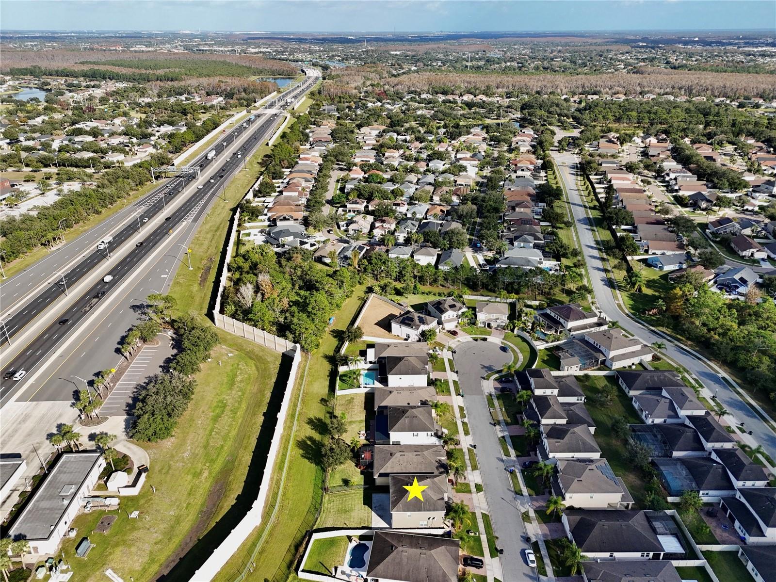 POINTE/HUNTERS CRK - Residential