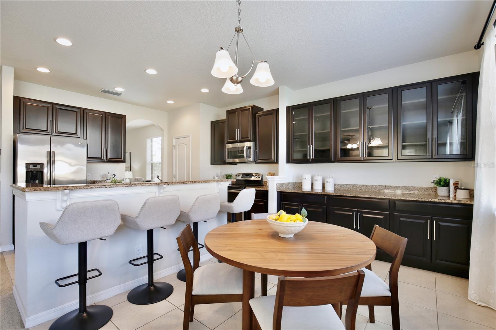 POINTE/HUNTERS CRK - Residential