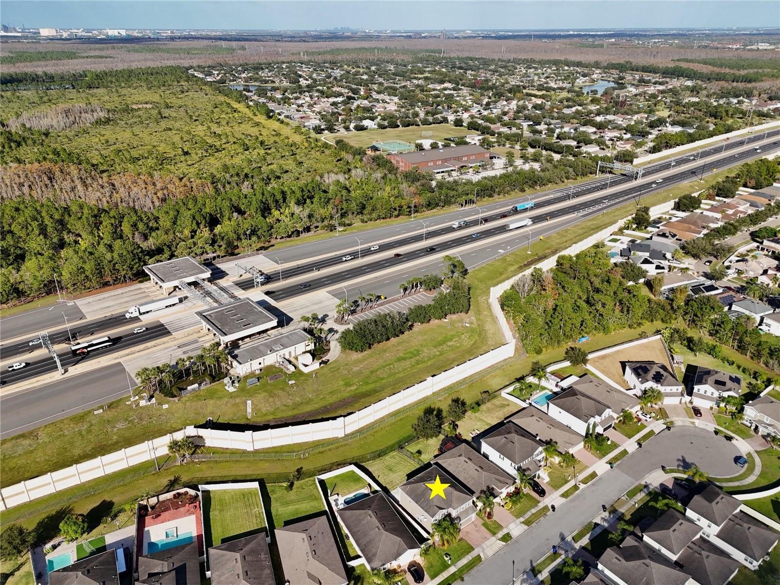 POINTE/HUNTERS CRK - Residential