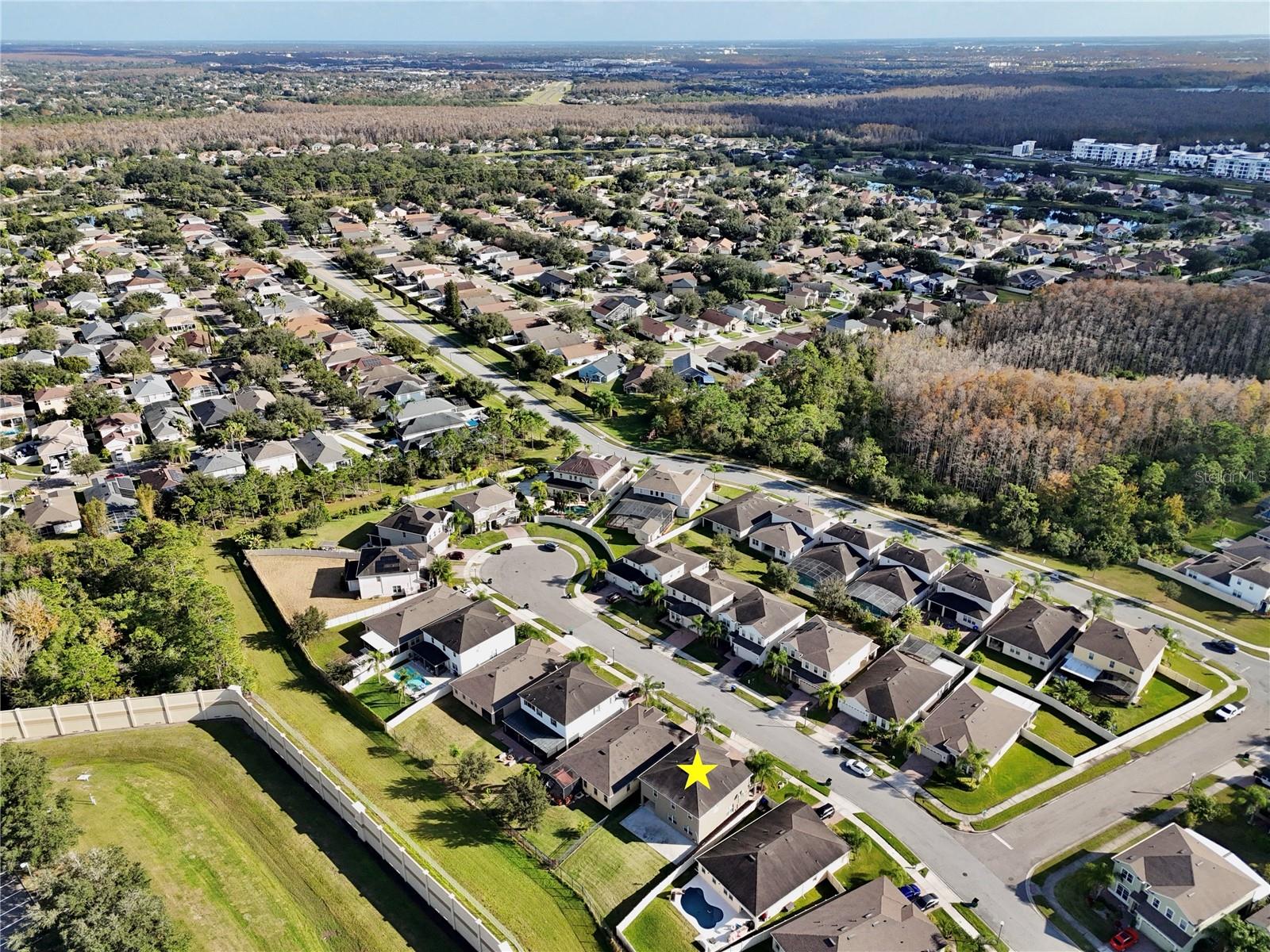 POINTE/HUNTERS CRK - Residential