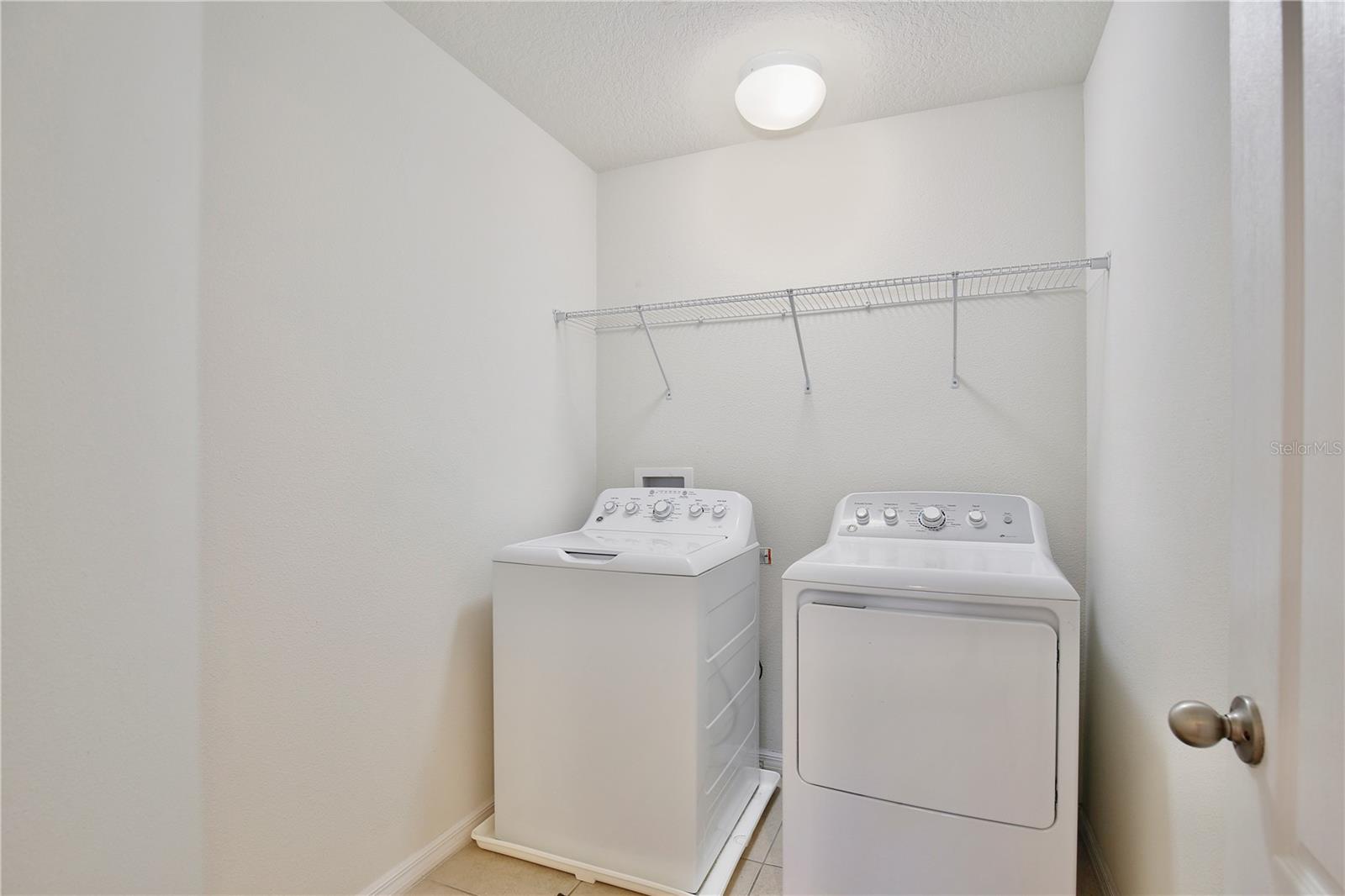 POINTE/HUNTERS CRK - Residential