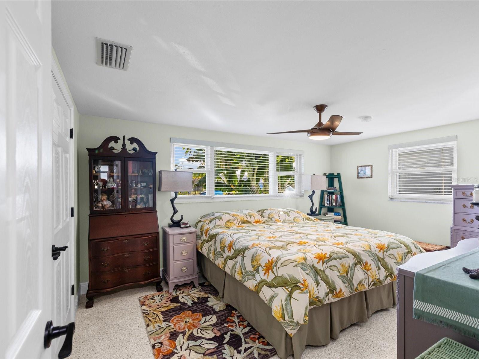 LEISURE BEACH - Residential