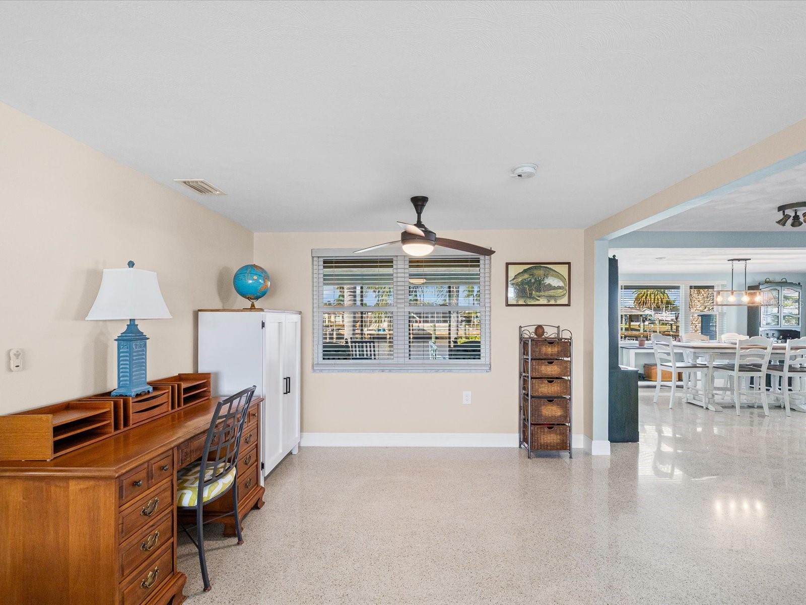 LEISURE BEACH - Residential