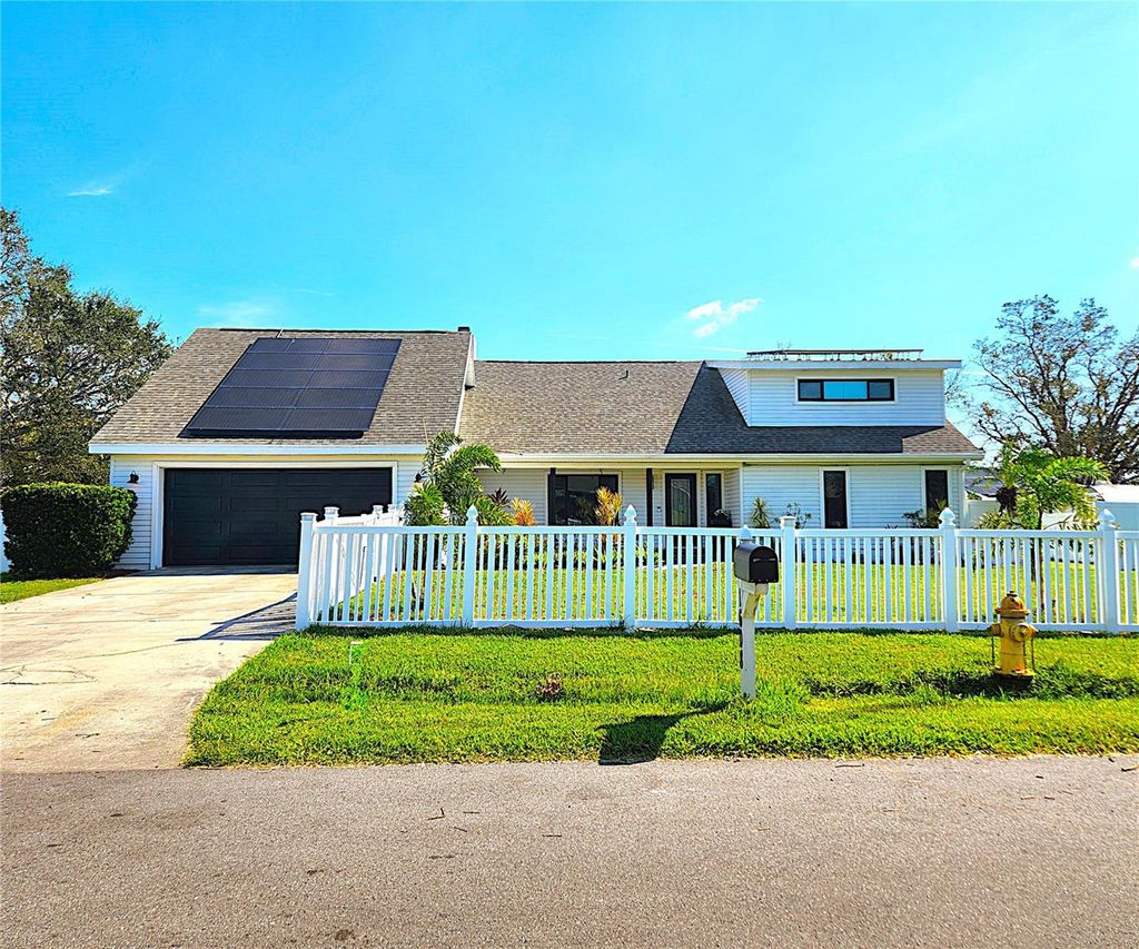 Photo of 1608 20th Avenue W, Palmetto, FL 34221 (MLS # TB8389903)