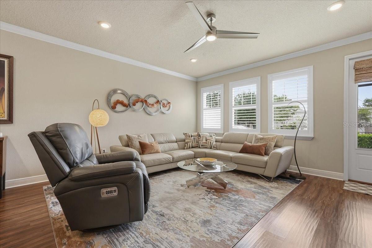 OZONA VILLAGE OF PALM HARBOR - Residential