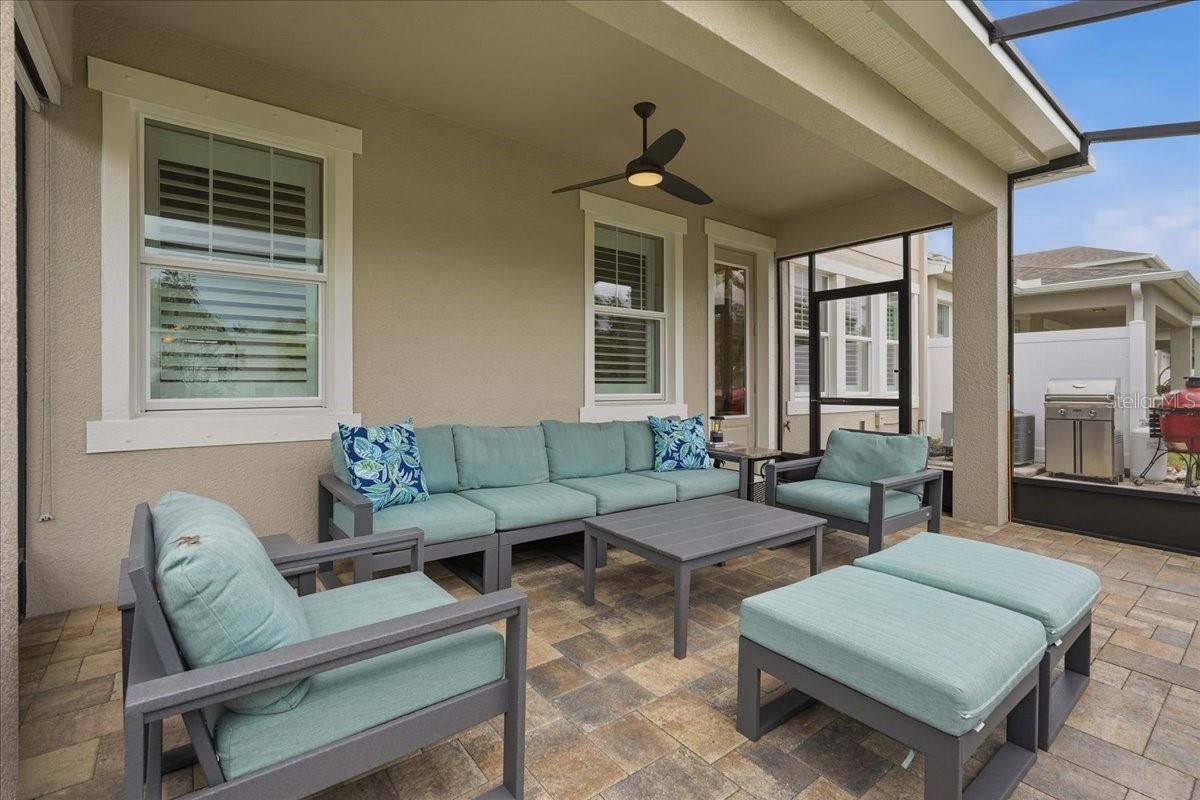 OZONA VILLAGE OF PALM HARBOR - Residential