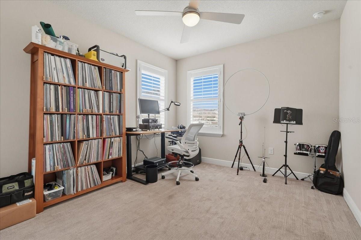 OZONA VILLAGE OF PALM HARBOR - Residential