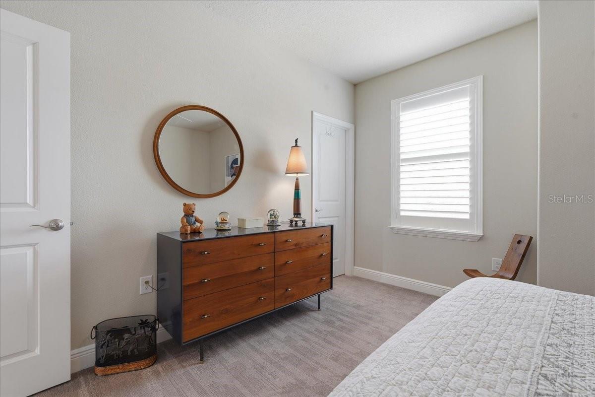 OZONA VILLAGE OF PALM HARBOR - Residential