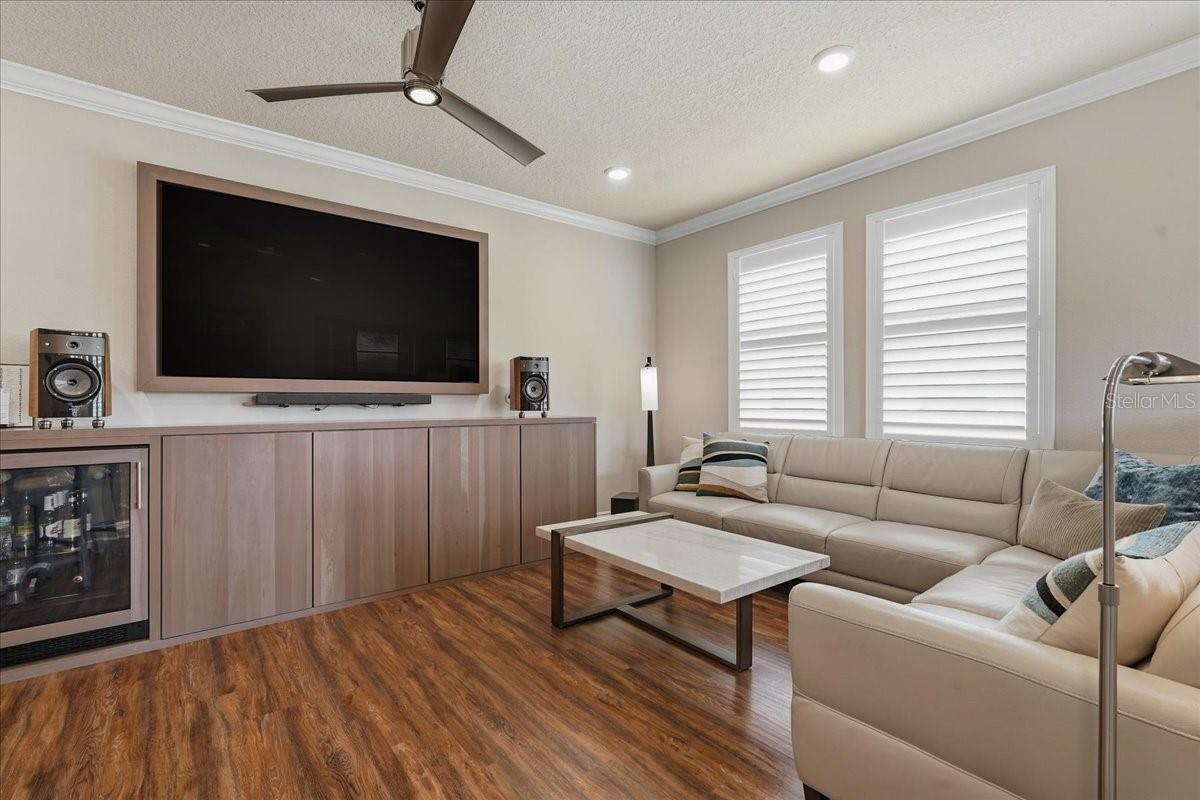 OZONA VILLAGE OF PALM HARBOR - Residential