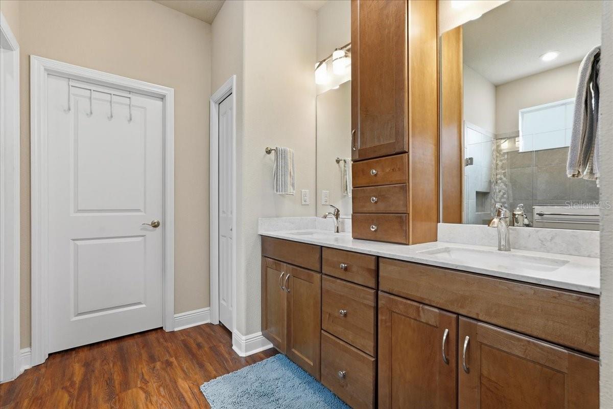 OZONA VILLAGE OF PALM HARBOR - Residential