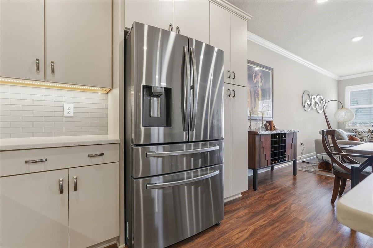 OZONA VILLAGE OF PALM HARBOR - Residential