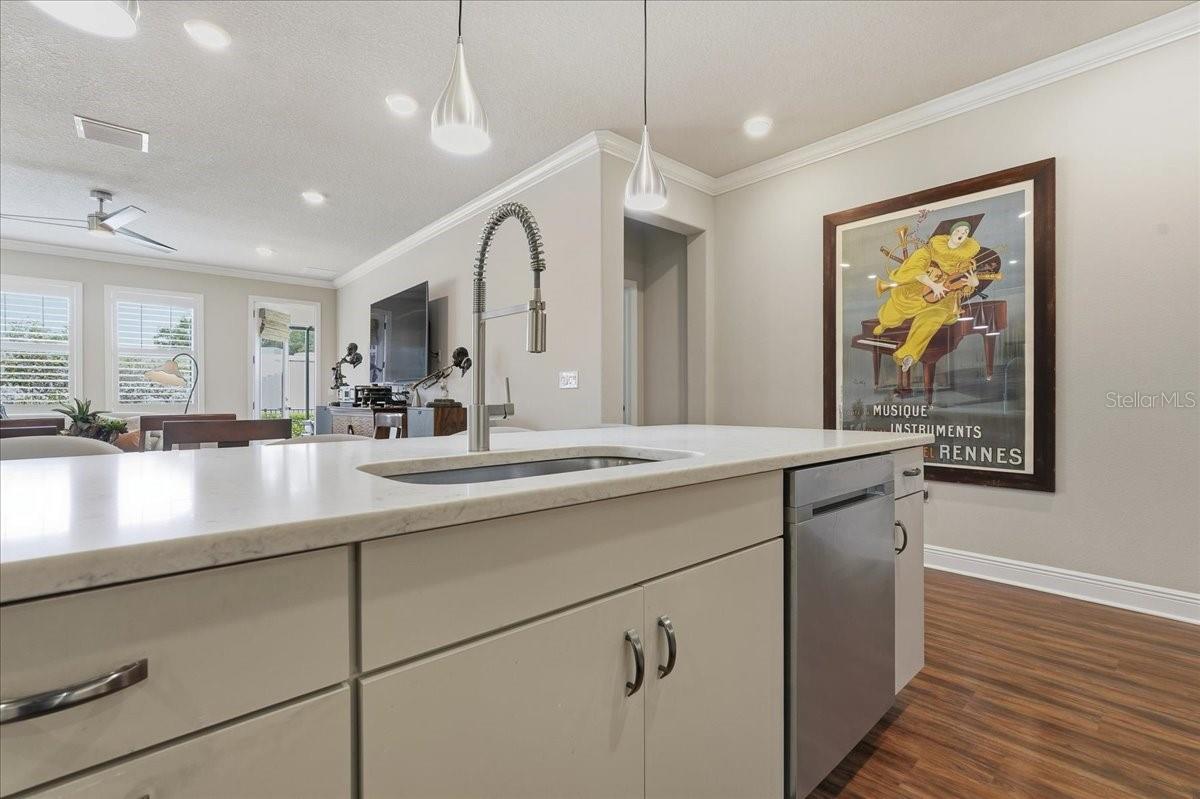 OZONA VILLAGE OF PALM HARBOR - Residential