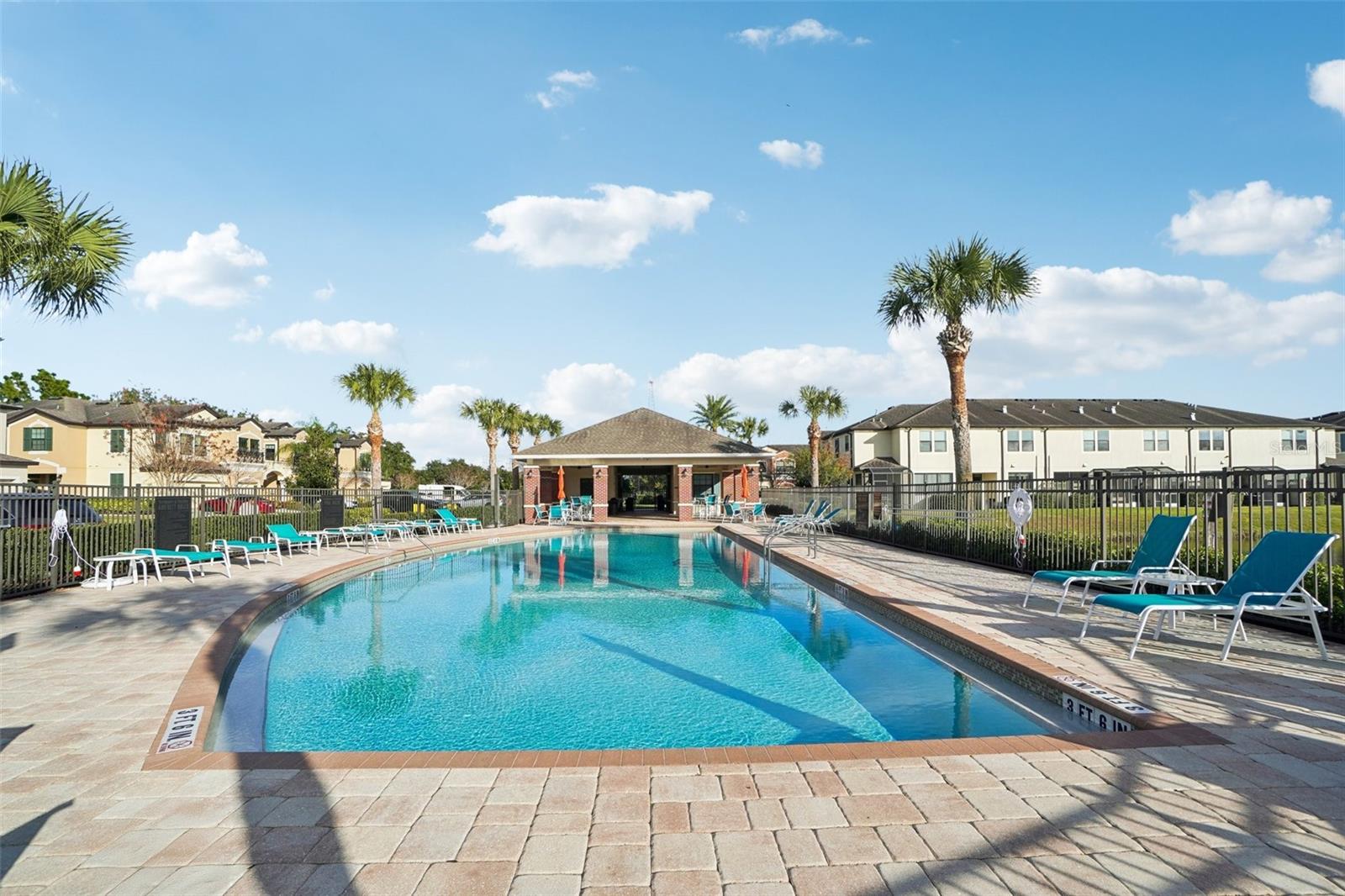 WEST LAKE TWNHMS PH 2 - Residential