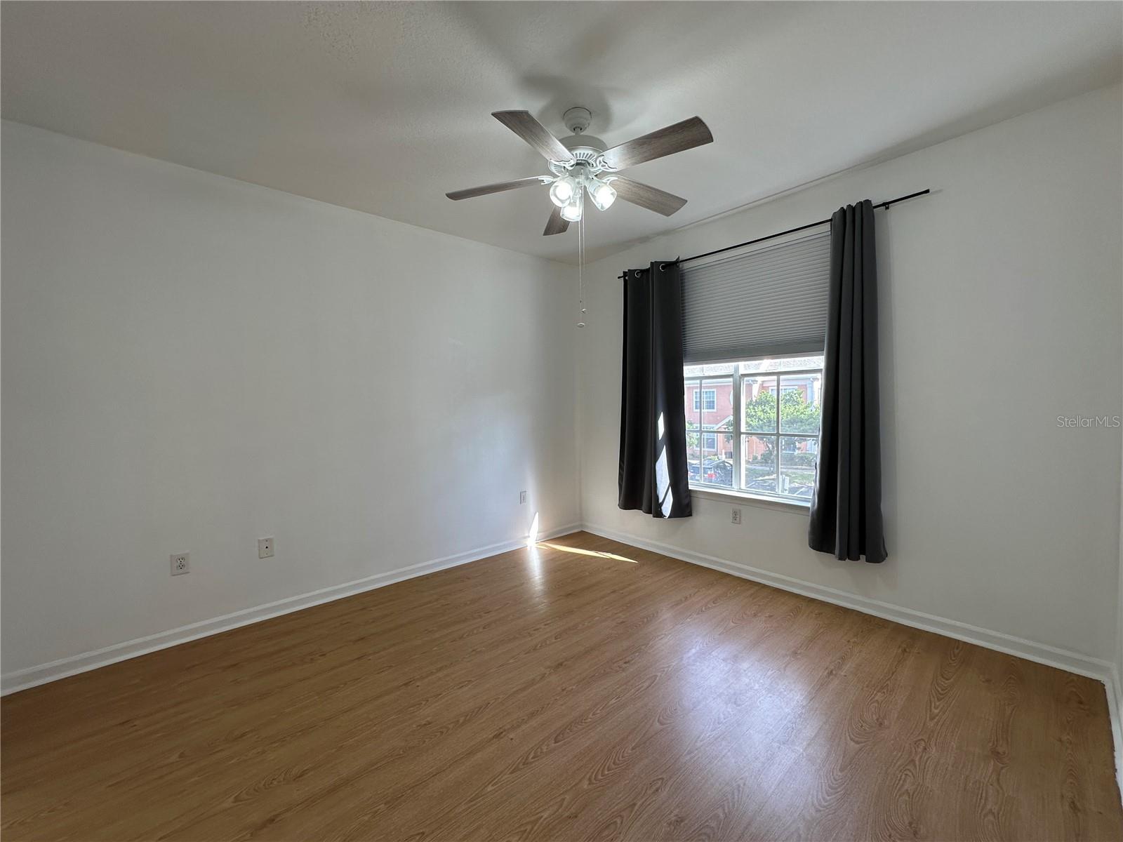 DISCOVERY PALMS CONDOMINIUM - Residential