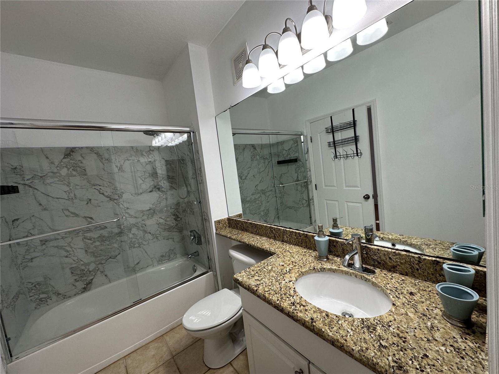 DISCOVERY PALMS CONDOMINIUM - Residential