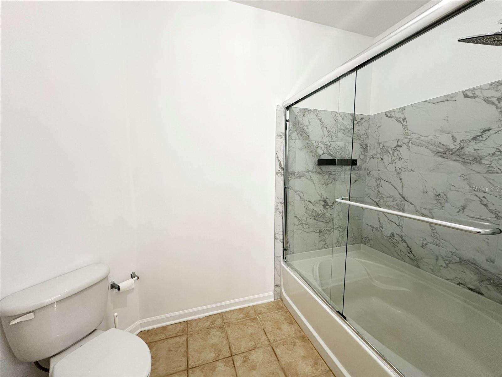 DISCOVERY PALMS CONDOMINIUM - Residential