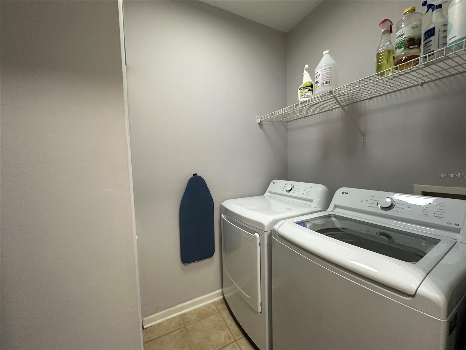 DISCOVERY PALMS CONDOMINIUM - Residential