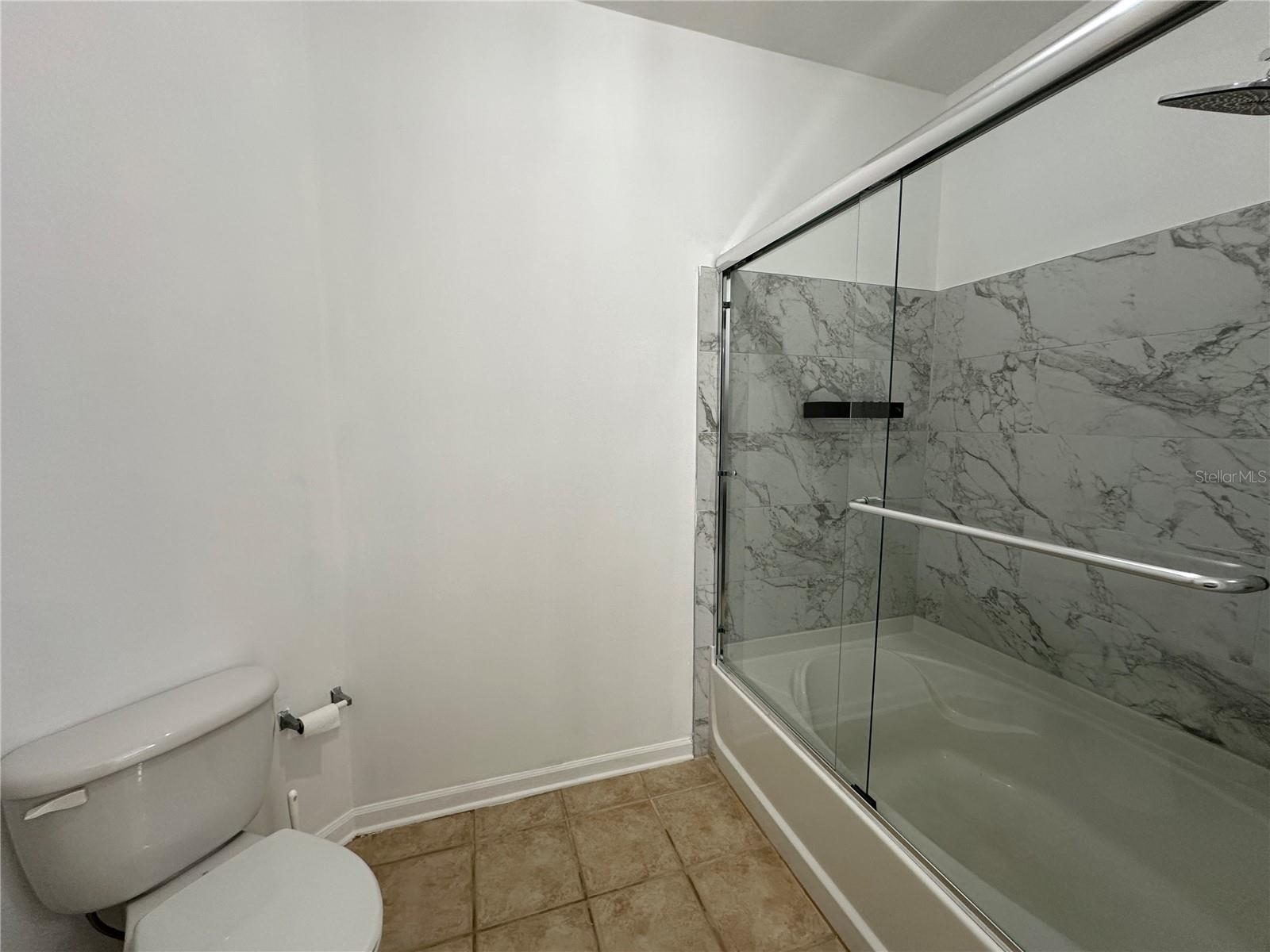 DISCOVERY PALMS CONDOMINIUM - Residential