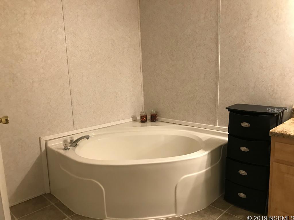 Daytona Twin Oaks Co-Op - Residential