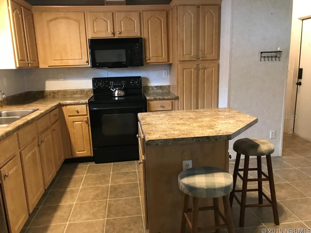 Daytona Twin Oaks Co-Op - Residential