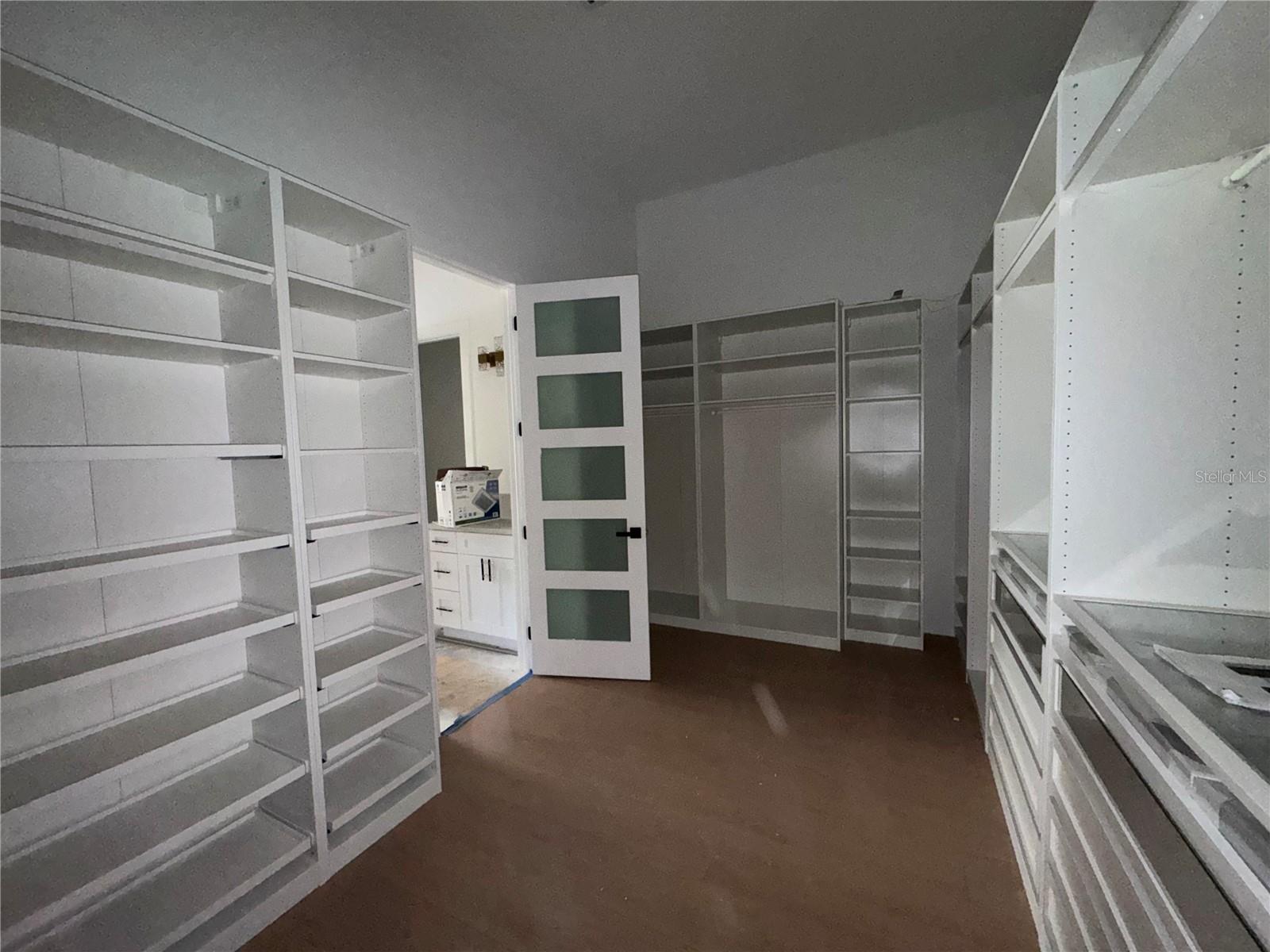 TROJAN TOWN - Residential