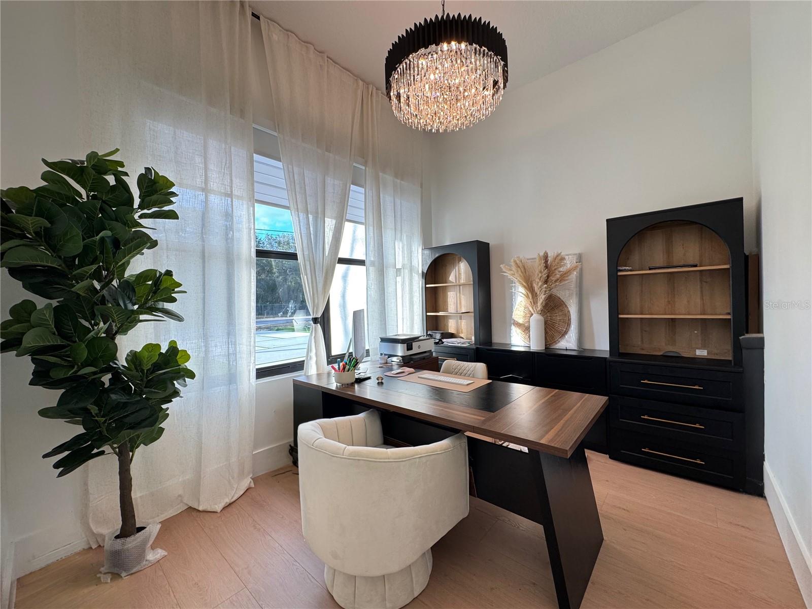 TROJAN TOWN - Residential