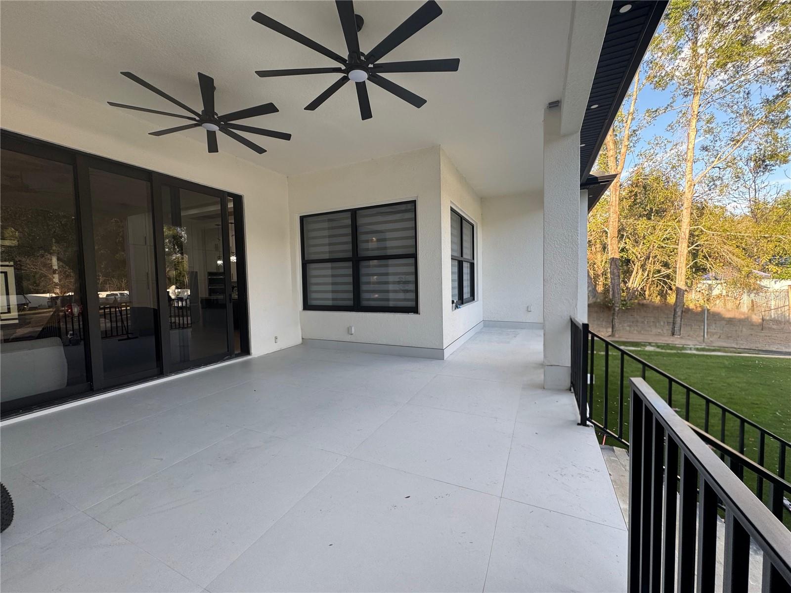 TROJAN TOWN - Residential