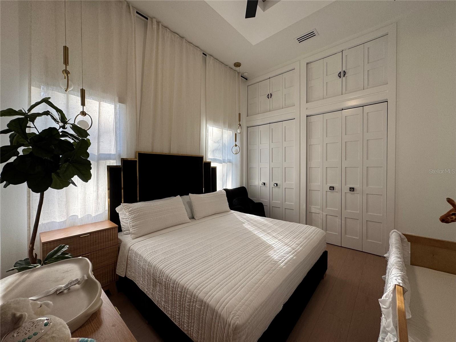 TROJAN TOWN - Residential