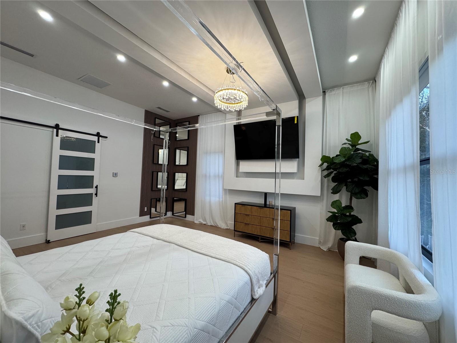 TROJAN TOWN - Residential