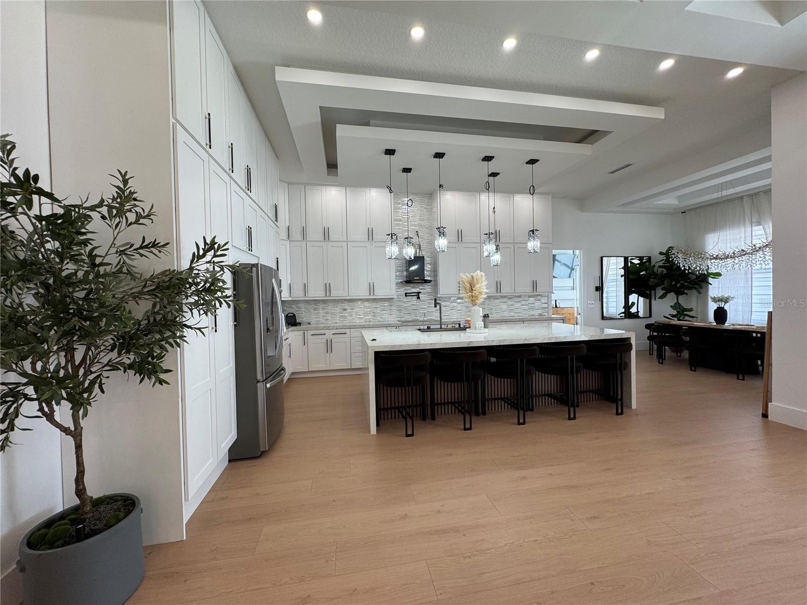 TROJAN TOWN - Residential