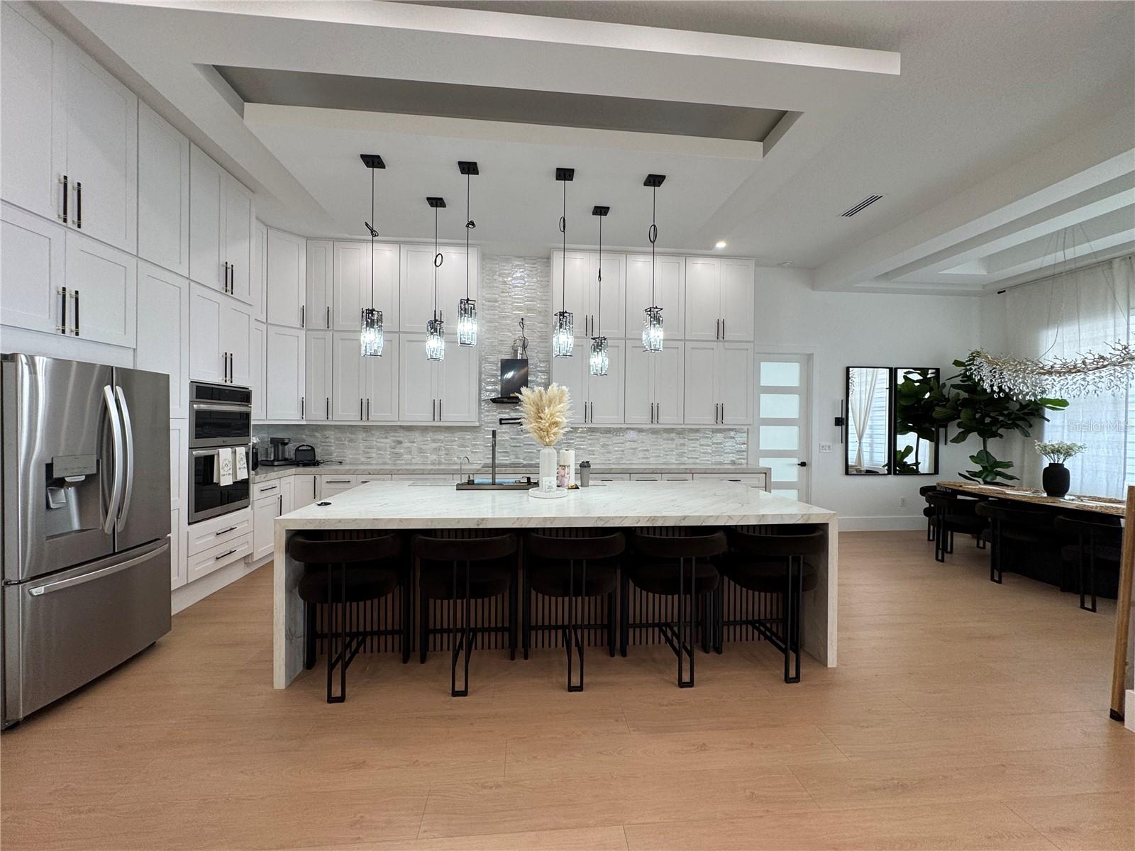 TROJAN TOWN - Residential