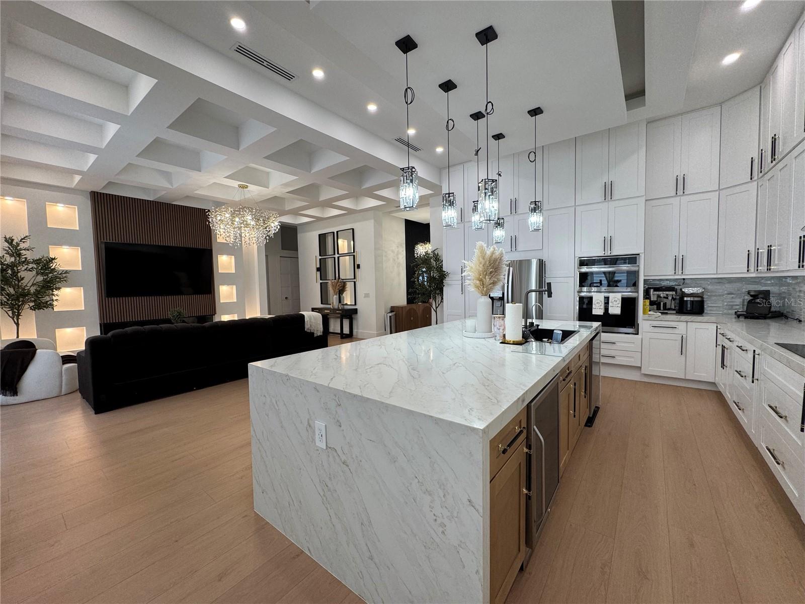 TROJAN TOWN - Residential