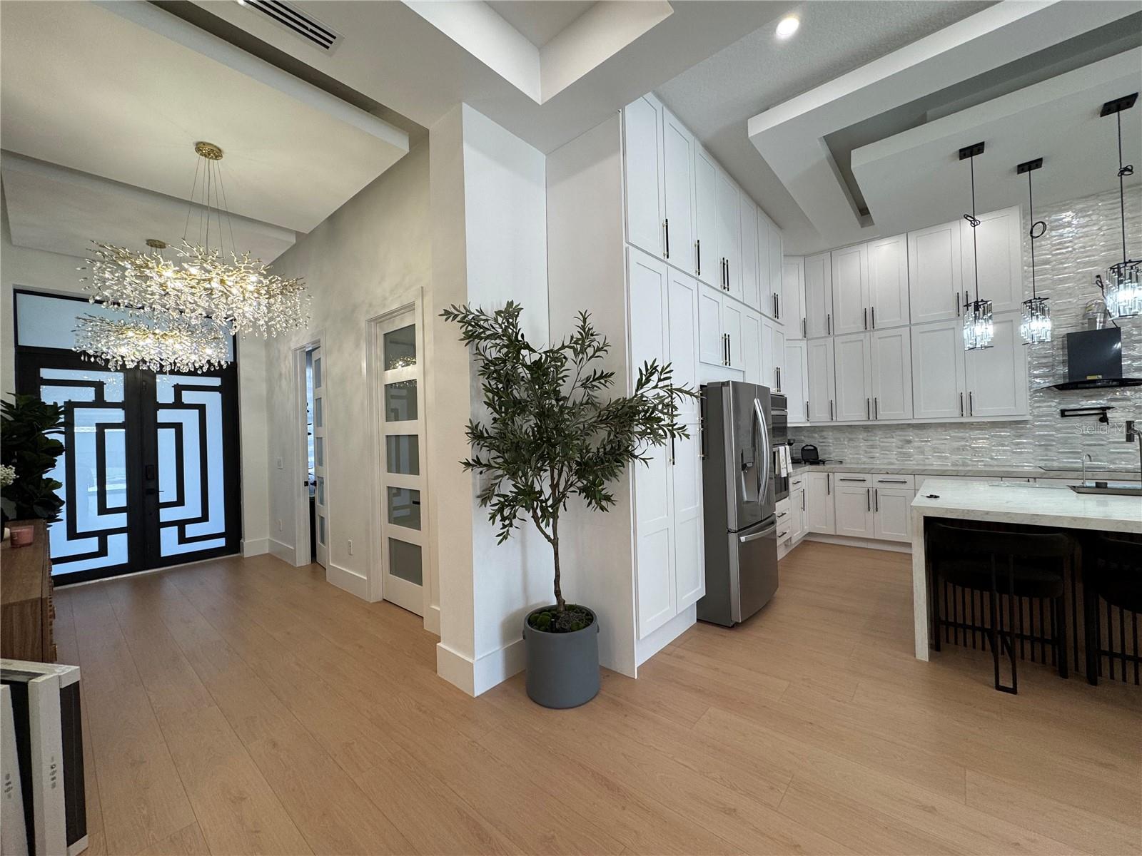 TROJAN TOWN - Residential