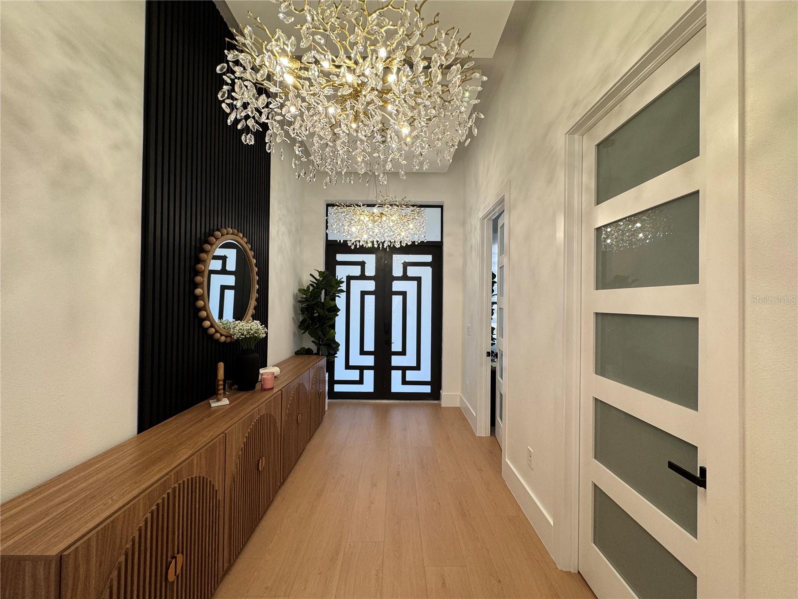 TROJAN TOWN - Residential