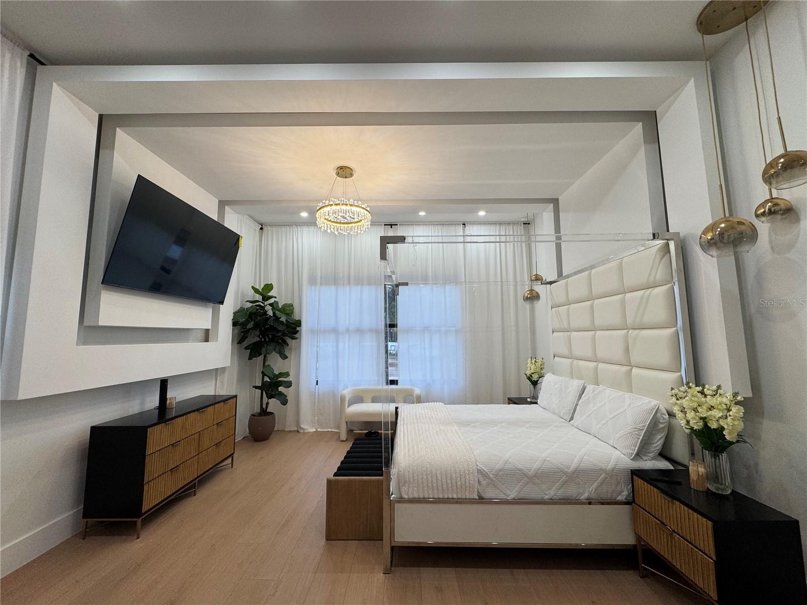 TROJAN TOWN - Residential