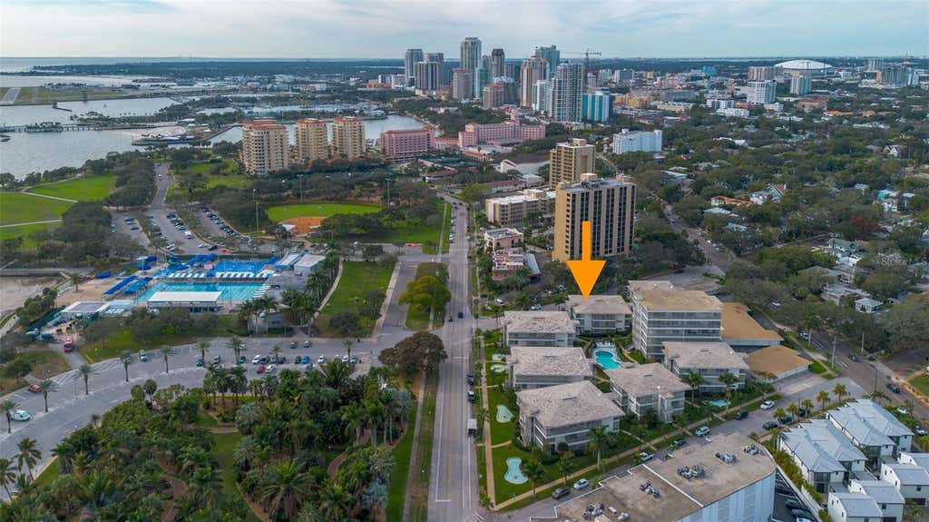 Photo of 615 10th Avenue NE #4, St Petersburg, FL 33701 (MLS # TB8539038)