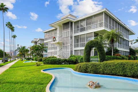 Photo of 615 10th Avenue NE #4, St Petersburg, FL 33701 (MLS # TB8539038)