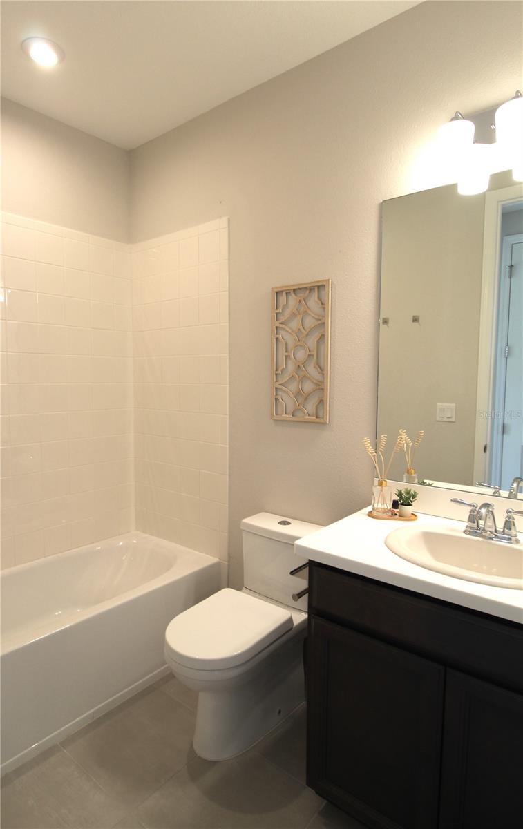 SORRENTO PH I - Residential Lease