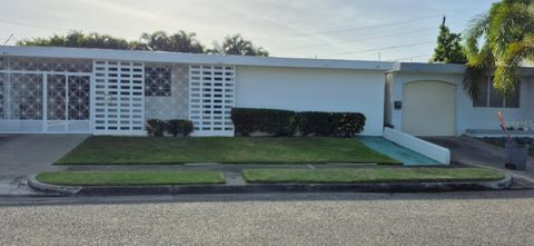 M-44 CALLE LUZ DIVINA JARDINES FAGOT PONCE  00716