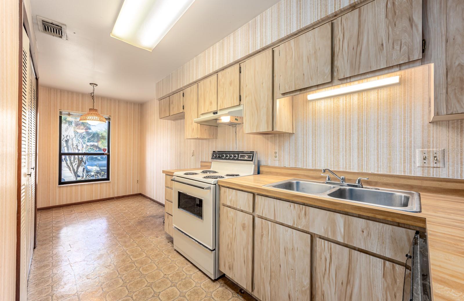 GOLDENROD VILLAS CONDO - Residential