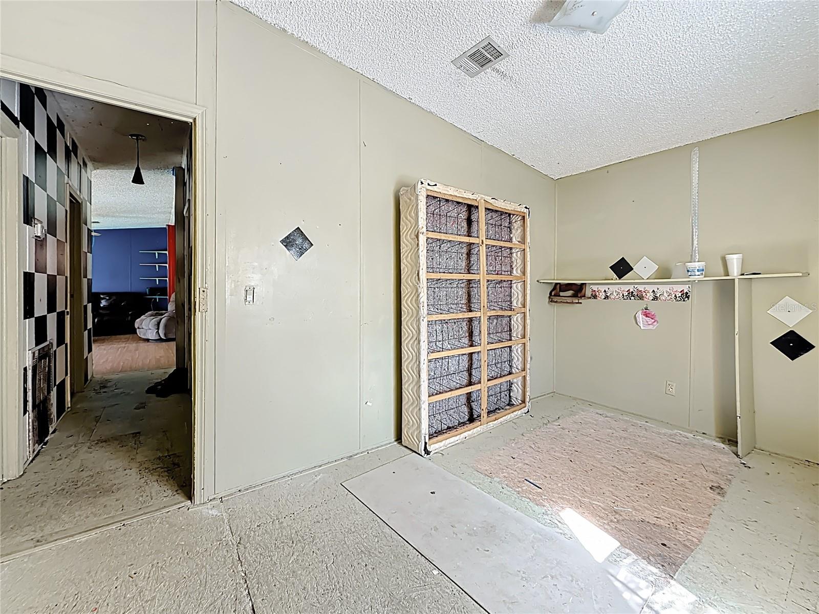 UNPLATTED - Residential