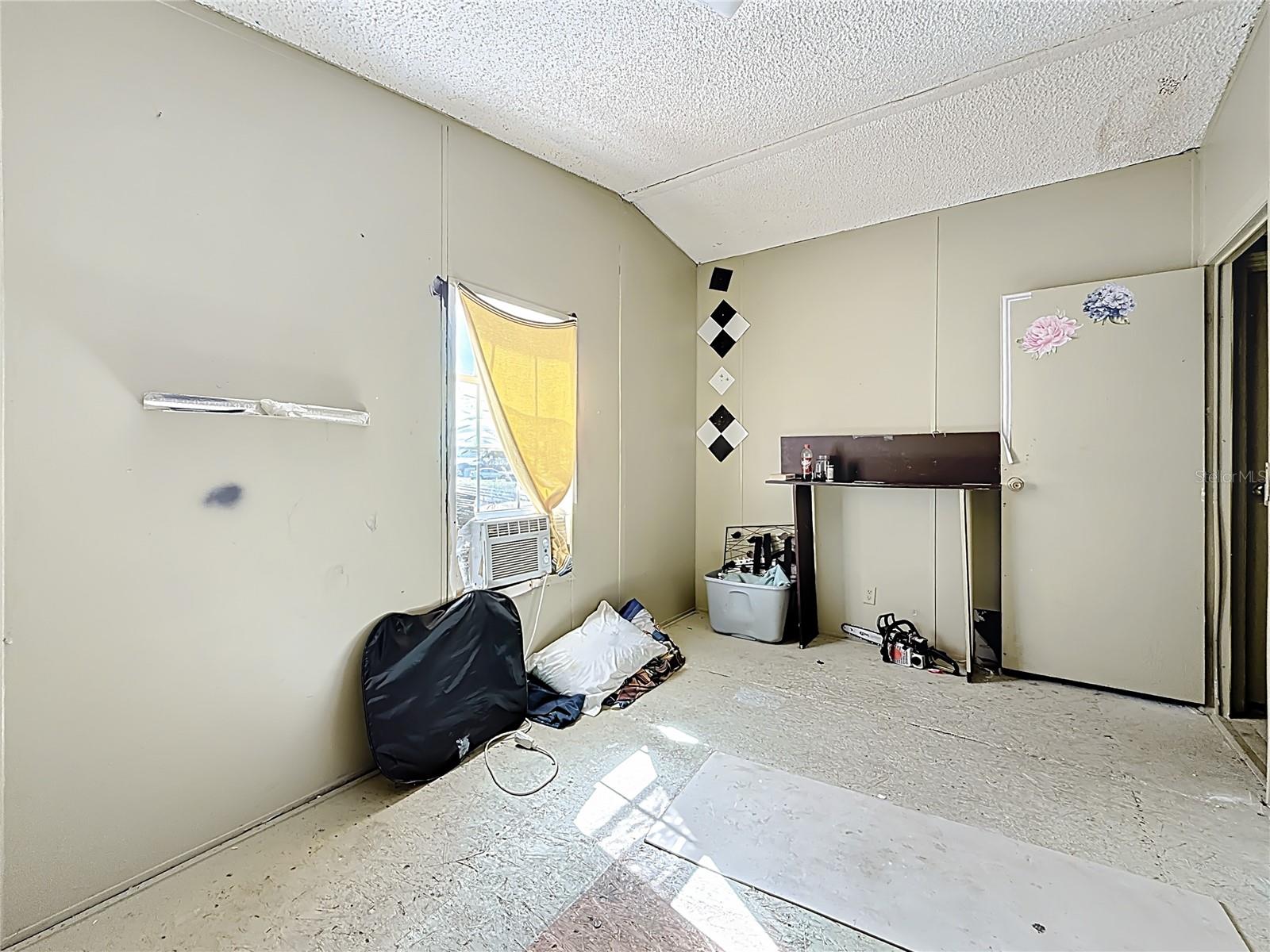 UNPLATTED - Residential